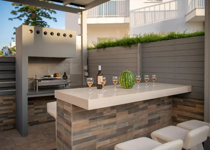 Ruby Evelyn פרוטאראס