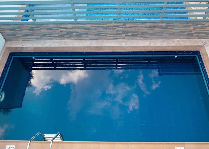 Ruby Evelyn וילה