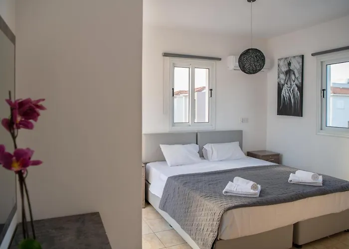 Villa Ruby Evelyn Protaras