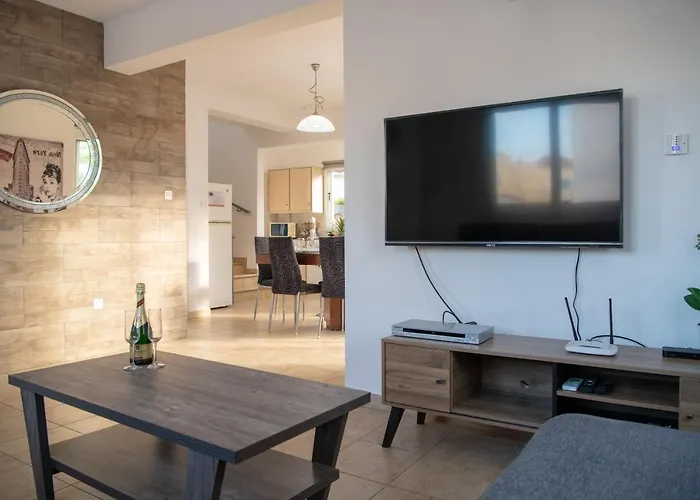 빌라 Ruby Evelyn 프로타라스